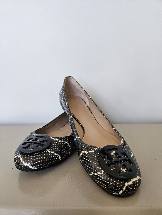 Tory Burch Shoes - Tory Burch Leather Flats